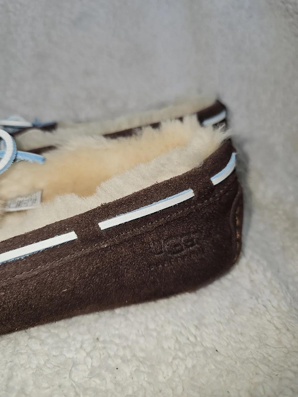 UGG Dakota Chocolate & Blue Suede Moccasin Slippers Shoes WOMEN'S SIZE 8.